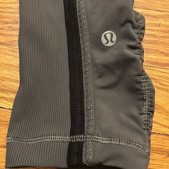 Lululemon Race With Grace Crop size 2 - Picture 11 of 14